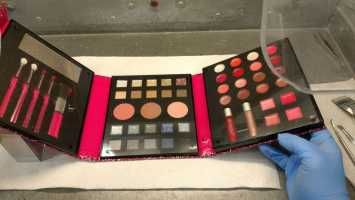 Claire's recalls children's makeup after mom finds asbestos in 6-year-old's kit